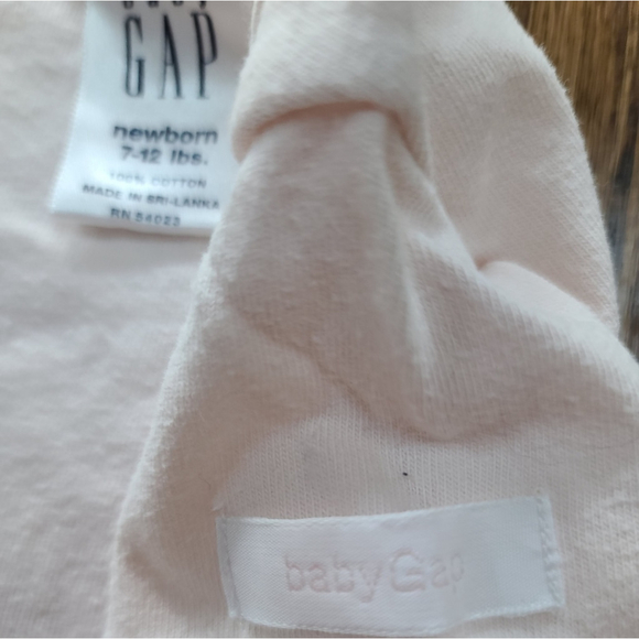 Newborn Girl Disney & Gap 4-Piece Clothing Set - Picture 11 of 13